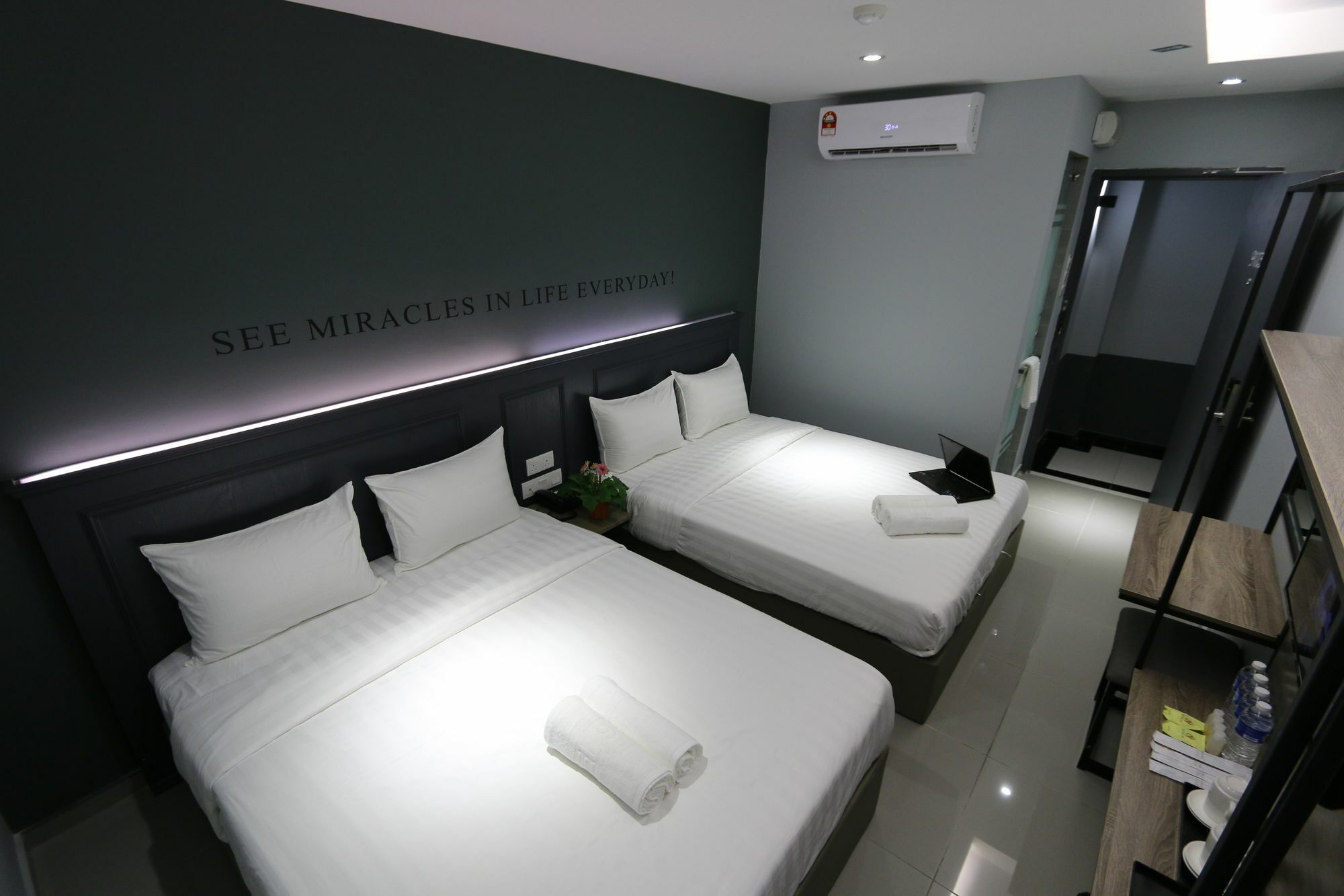 Hotel 99 Sri Petaling Kuala Lumpur Esterno foto